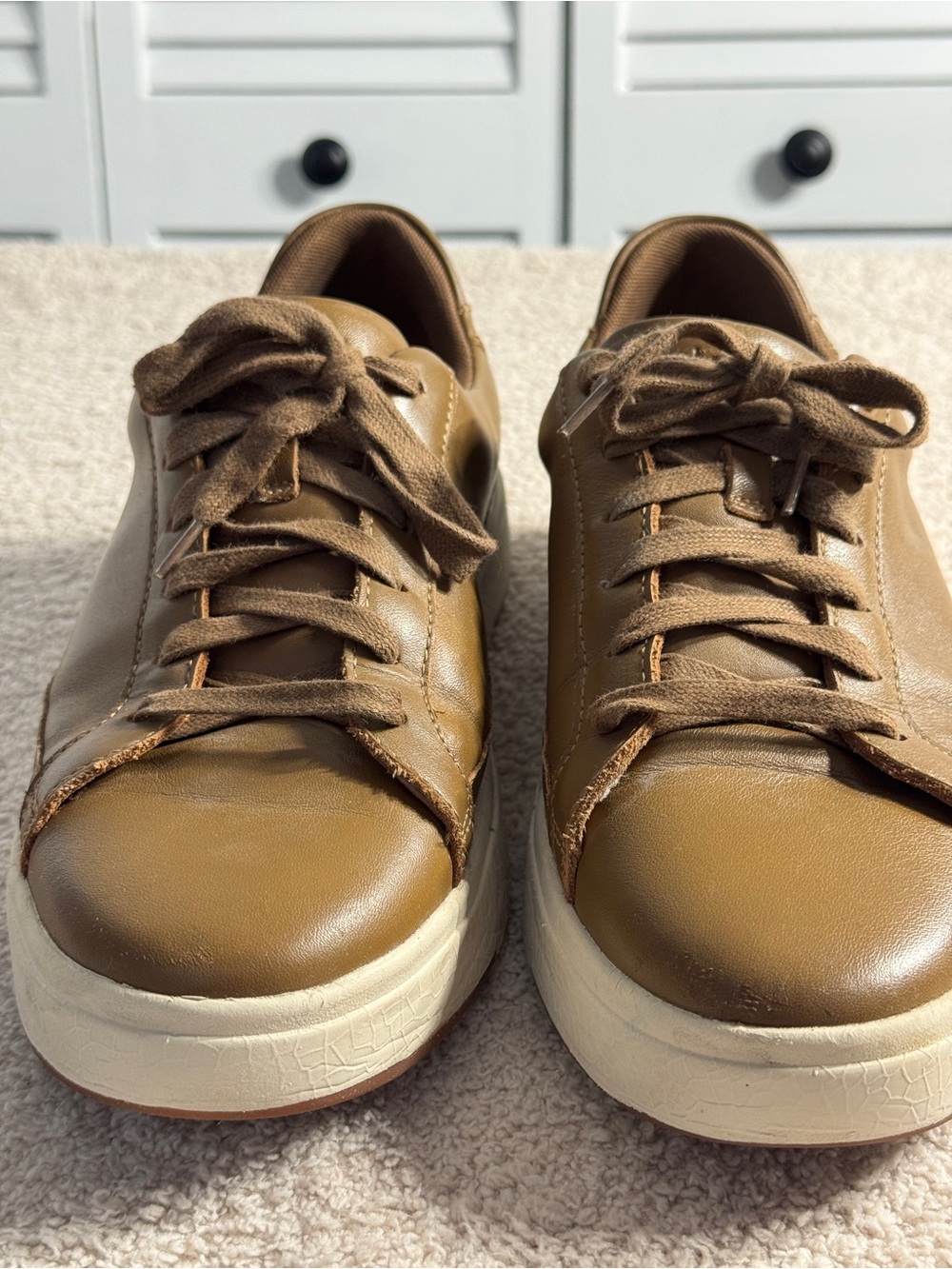 Kizik Madrid Leather Men’s 11.5 Tan Hands‑Free Slip‑On Sneakers